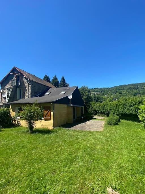 Maison Lumineuse Et Spacieuse Avec Terrain 라루브불 외부 사진